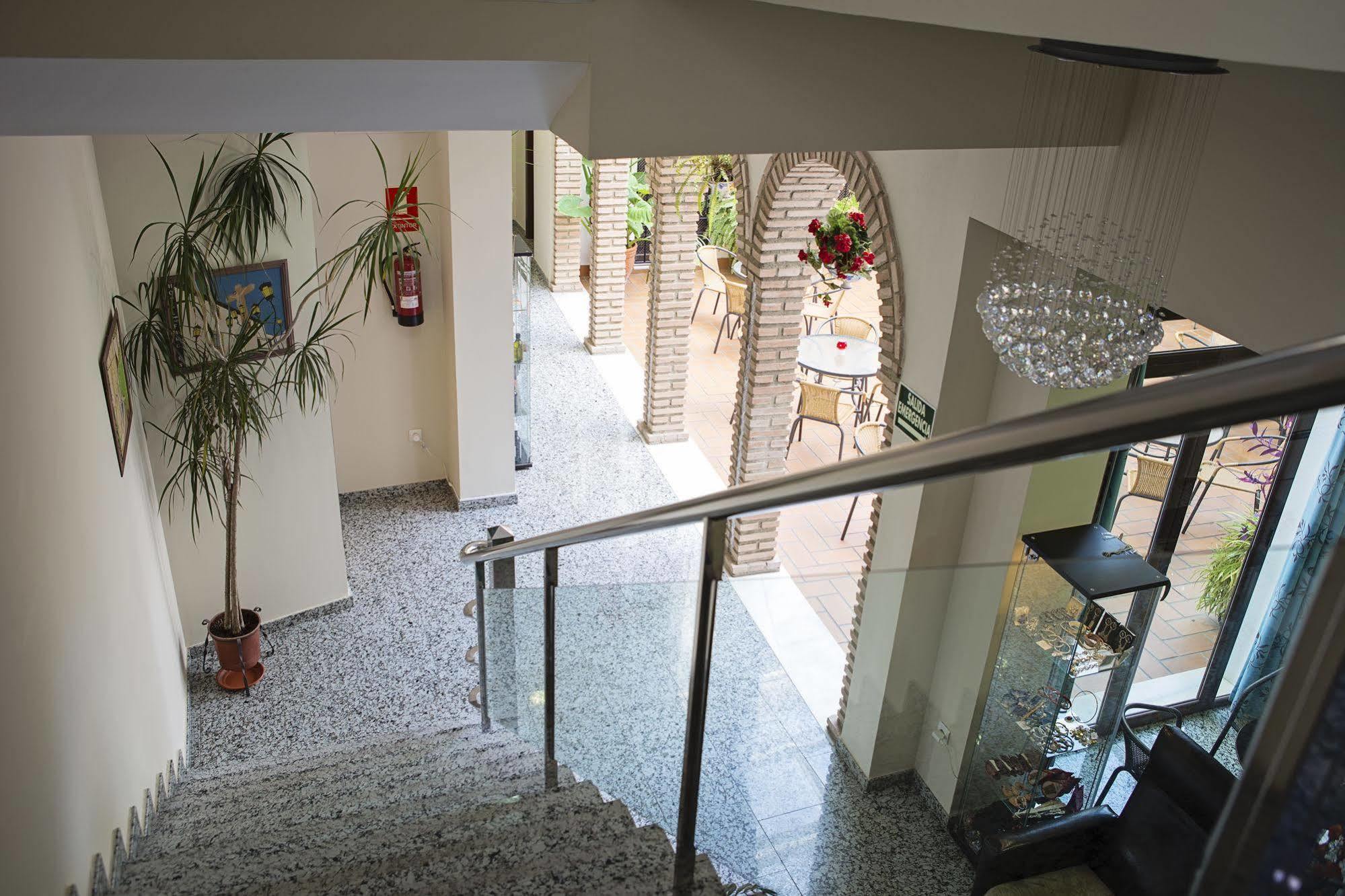 Hotel De Los Faroles Cordoba Exterior photo
